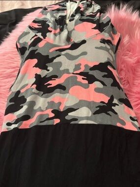 Pink Gray Black Camo Hooded tank top